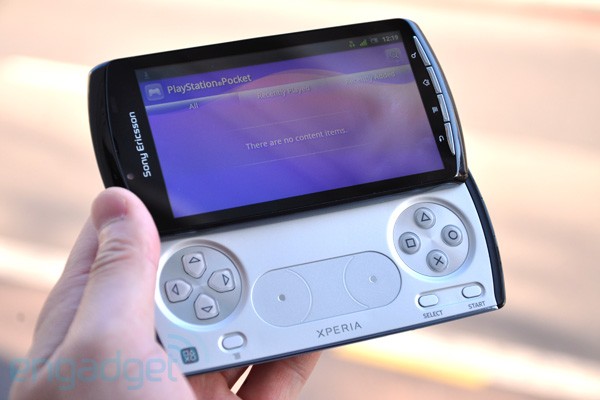 Xperia Play /3/